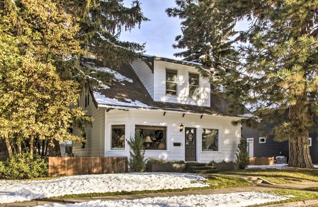 Charming Downtown Coeur dAlene Home with Yard!