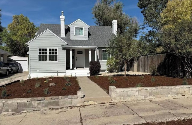 Charming Downtown Retreat