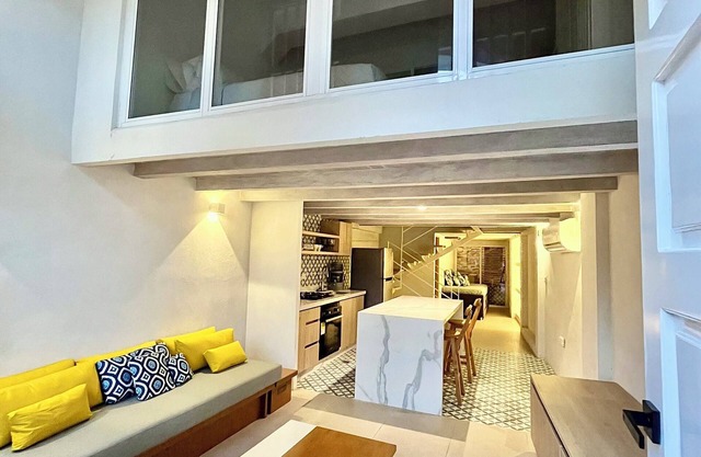 Charming Duplex 2-bedroom duplex with private Jacuzzi in the historic Cartagena