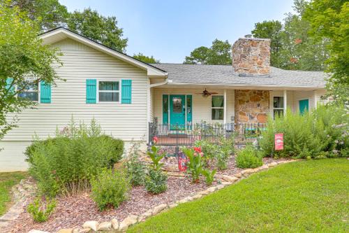 Charming Fairfield Bay Home on Golf Course