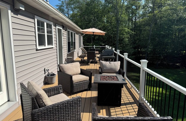 Charming family friendly house in Saugerties. Central to local attractions.