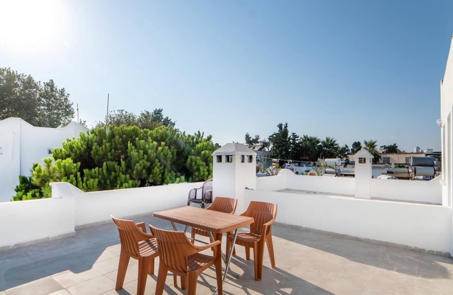 Charming Flat w Terrace 3 min to Beach in Bodrum