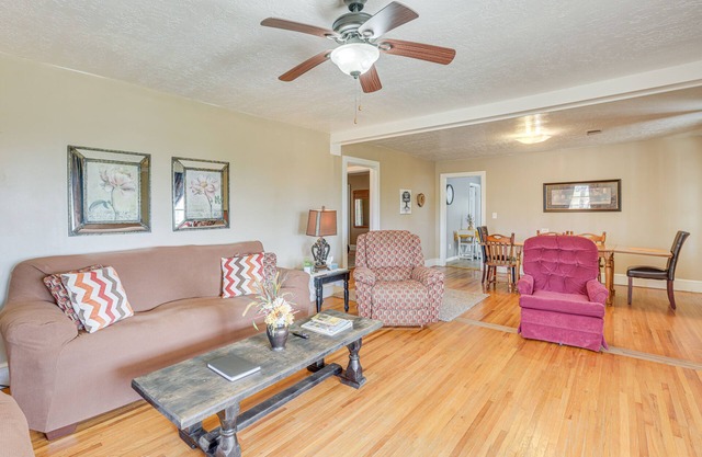 Charming Gadsden Home w/ Golf Course Views!
