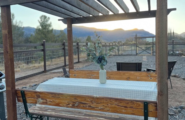 Charming Garten Haus 1-bedroom guest house in wonderful Sierra Vista with WIFI