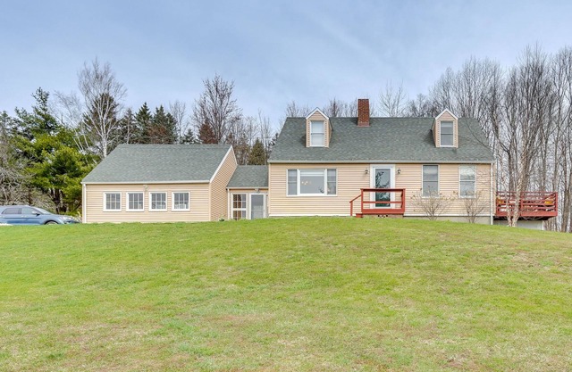 Charming Great Barrington Home: Deck, Fire Pit!