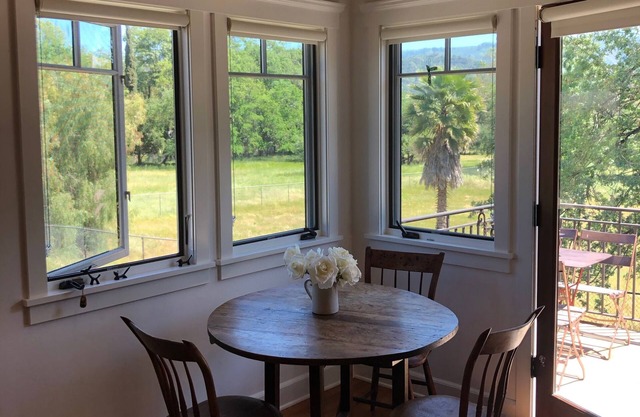 Charming Guest House near town of Ojai and hiking trails
