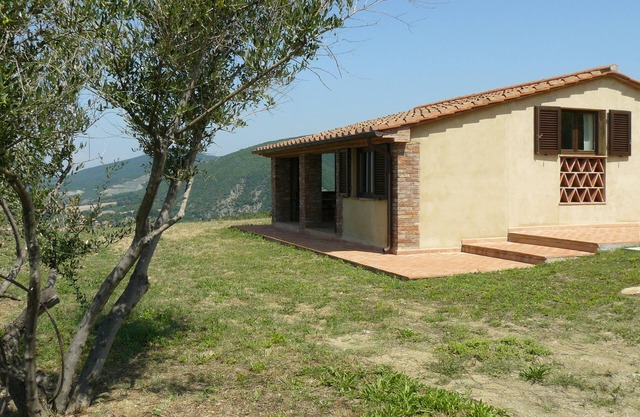 Charmantes Haus mit atemberaubendem Blick von Pisa bis zur Insel Elba.