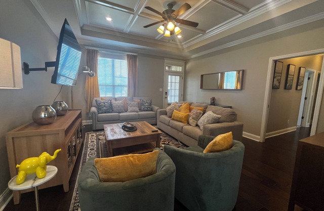 Charming Hahira Haven w/ Scenic Pond and Full Amenities.