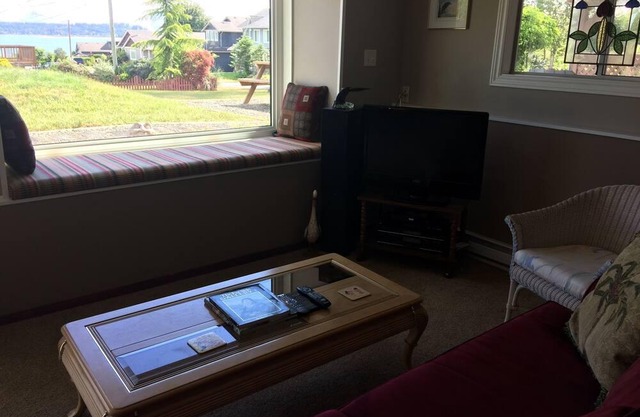 Charmantes Duplex-Apartment mit herrlichem Meerblick, nur wenige Schritte vom Royston Seaside Park entfernt!