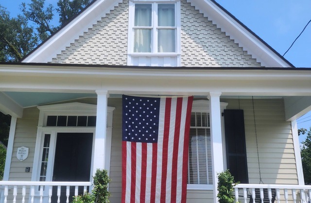 Charming Historic Home within Walking Distance to Downtown