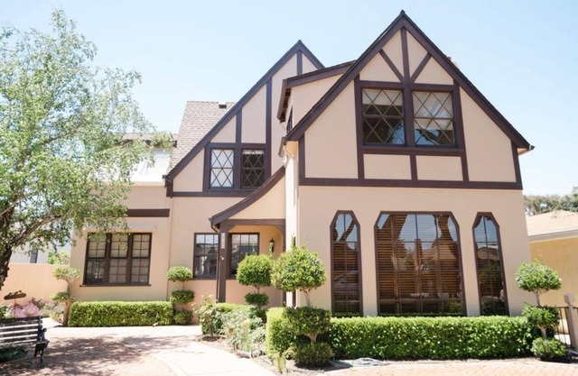 Charming Historic Lompoc Home. Central Coast Wine Country, Pet Friendly