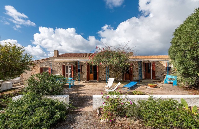 Charmantes Ferienhaus "Dimora tipica Carlofortina" mit Meerblick, Bergblick & Terrasse