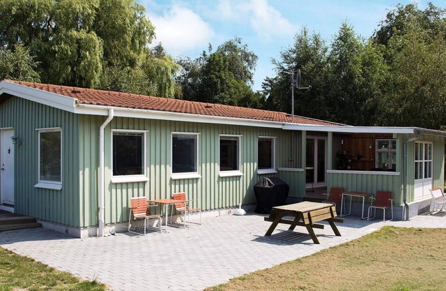 Charmantes Ferienhaus in Stege mit Garten