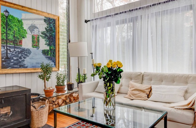 Charming Home in East Hampton, Near Clearwater Beach w/Private Pool