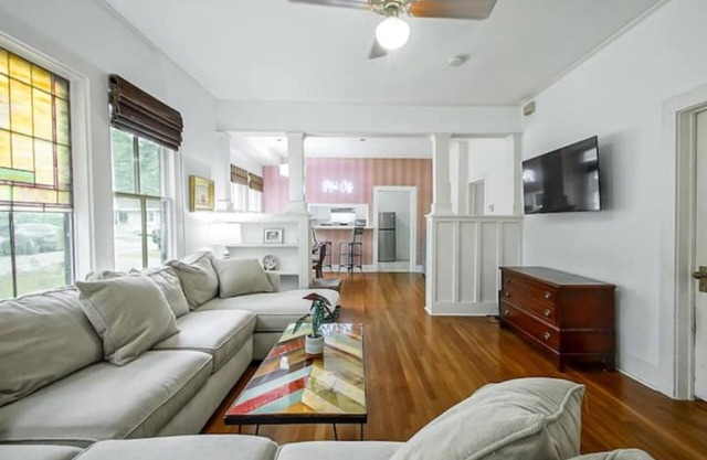 Charming Home in Mid City!