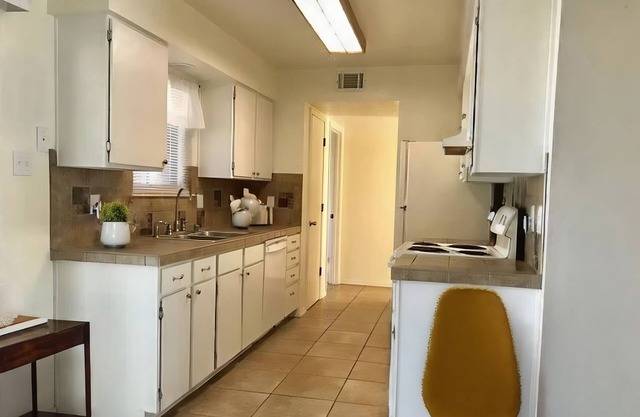 Charming Home Near Balloon Fiesta