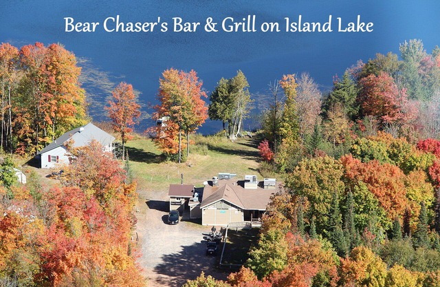 Charming 1-bedroom hotel with WiFi, AC in wonderful Hurley, WI