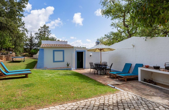 CASA DO PÓNEI - charmantes und ruhiges Haus im Algarve-Landhausstil, 2000 m vom Strand entfernt