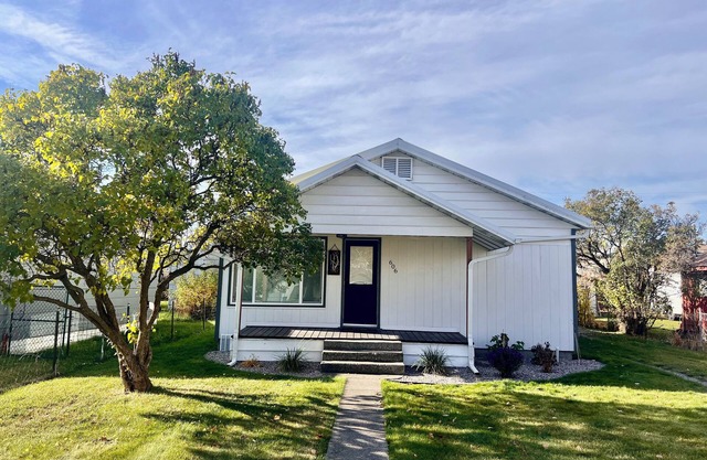 Charming House in Downtown Polson