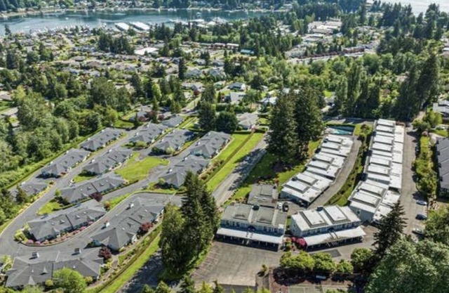 Charming house near downtown Gig Harbor waterfront