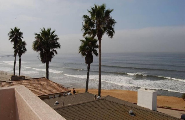 Charming I BR Apt Pacific Beach, Ocean Front Home angebaute.