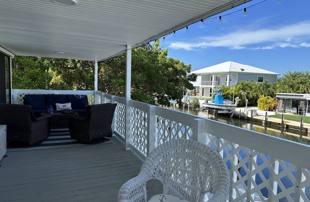 Charming Islamorada house with waterfront, private dock and beach
