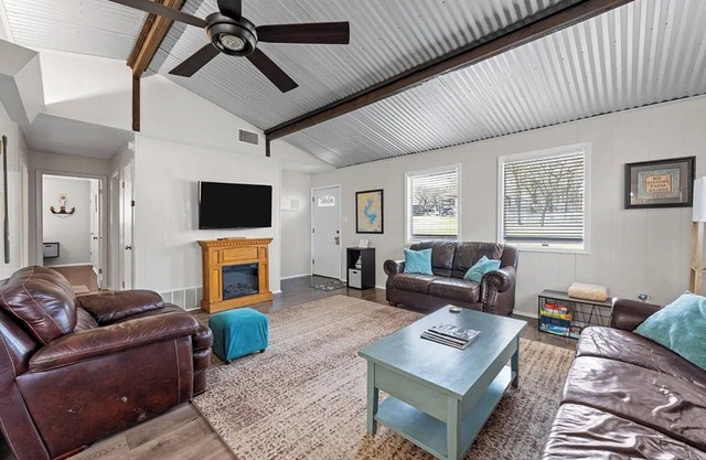 Charming Lake Whitney Retreat—Family Getaway or Fishing Trip Near Waco & Clifton