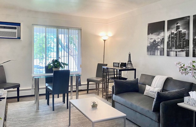 Charming Lakefront Apartment