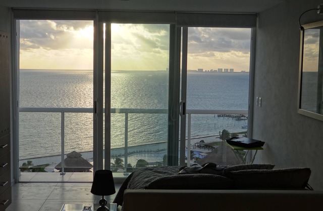 Charmantes Loft-Apartment mit atemberaubendem Penthouse-Meerblick