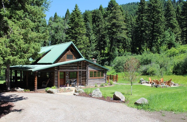 Urige Blockhaus Retreat auf Cottonwood Creek