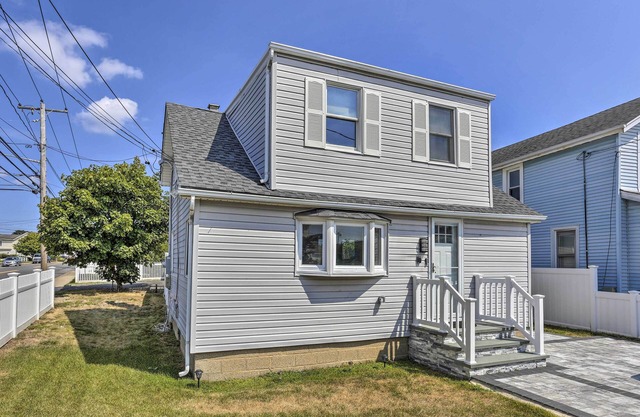 Charming Long Island Home Near Beaches & Golf