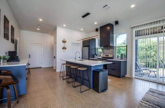 Charming Mandalay Home Near White Rock Lake