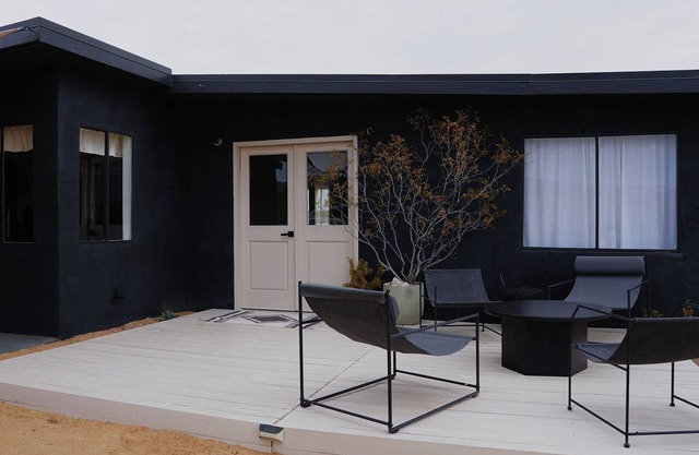 Charming Mid-Century Cottage on 2.7 Acres - Byrnes Desert House