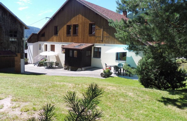 Gemütliches Ferienhaus mit Garage, WLAN, und Grill in La Bresse