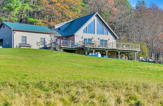 Charming New York Chalet w/ Hot Tub & Game Room!