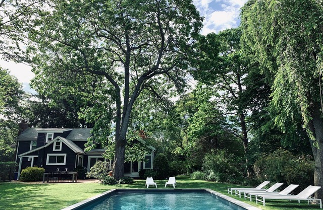 Charmantes, frisch renoviertes Haus mit Charakter im Herzen von East Quogue