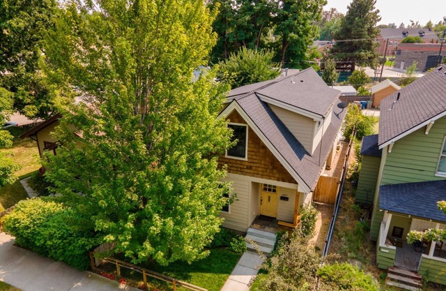 Charming North End Haven | Walk to Downtown & Hyde Park | Enjoy Outdoor Patio & Backyard w/ Your Dog