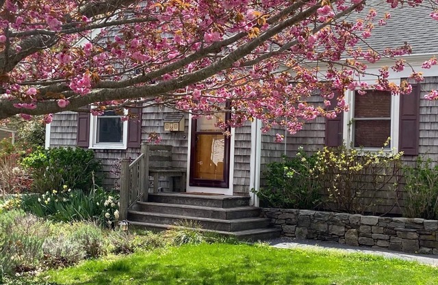 Charming Northfork Getaway