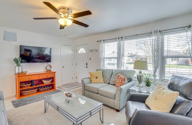 Charming Orem Home w/ Yard - Near BYU & UVU!