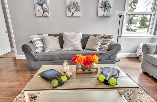 Charming! Pet Friendly/ Royal Oak/ Detroit/ Zoo
