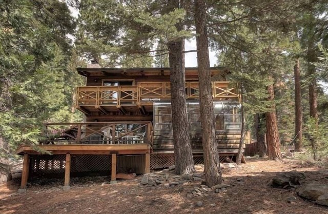 Charming Private Woodsy Lake-Tahoe-Stil Retreat Warme gemütliche Familien-Skihütte Wifi