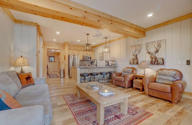 Charming Red Stag Luxury Condo in Deer Valley