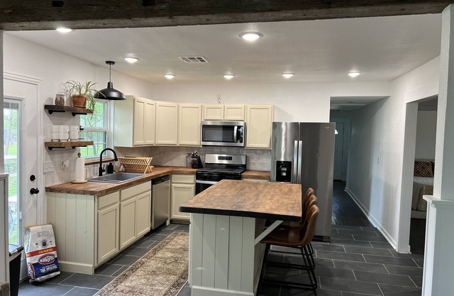 Charming Renovated Cottage