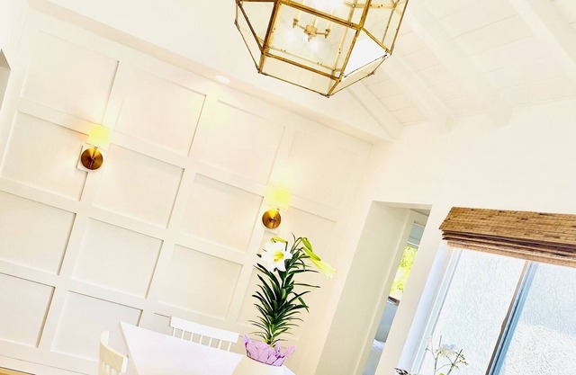 Charming,Renovated Eastside Cottage Home w/Vaulted Ceilings,Newport Adjacent