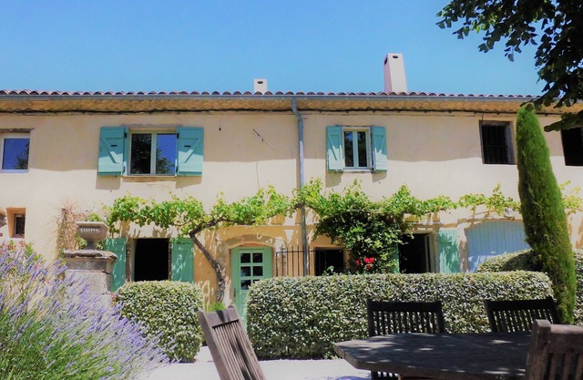 Charmante Residenz mit Pool in wunderschönem Anwesen