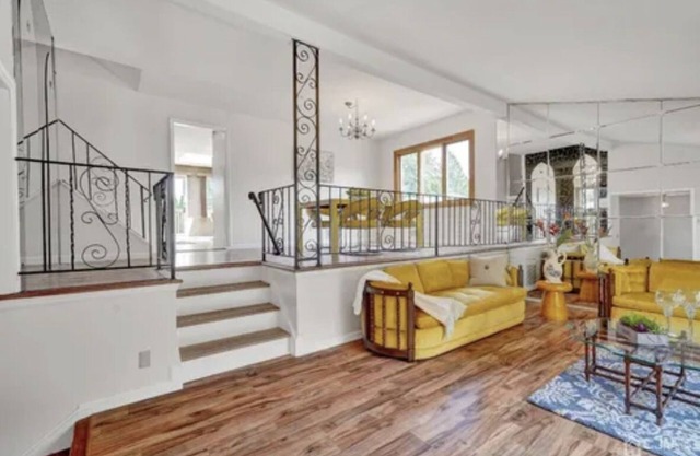 Charming Retreat in the heart of East Brunswick