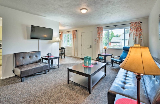 NEU! Aktualisiert Apt w / Patio - Mins zu Lake & Downtown