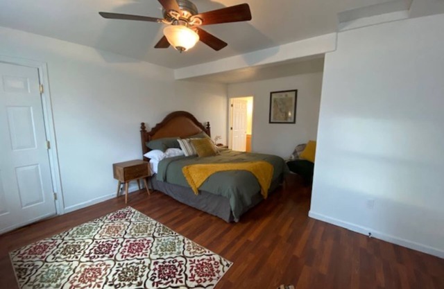 Charming Room 3 in the St. Maries Inn