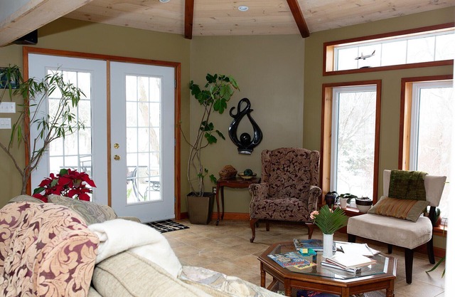 Charming Rustic Farmhouse in the NS Wine & Ski County the Gaspereau Valley!