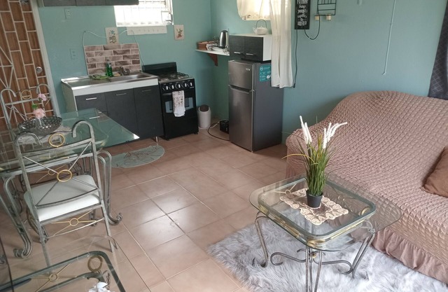 Charming safe 1-bedroom apartment, WiFi, AC in amazing island Curacao Willemstad
